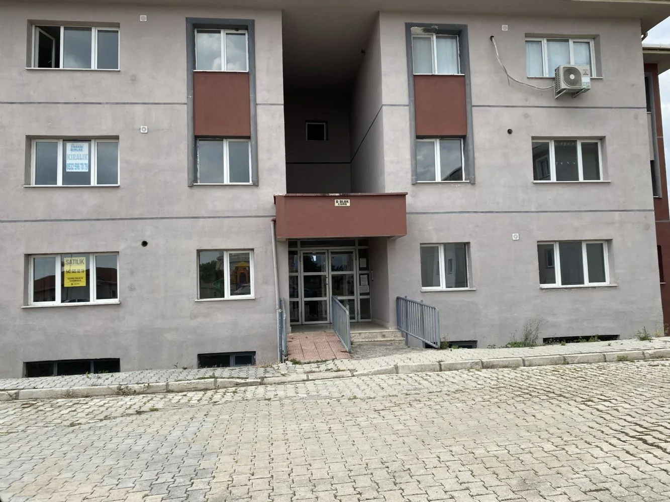 DÜZİÇİNDE 1299 BİNE TOKİ