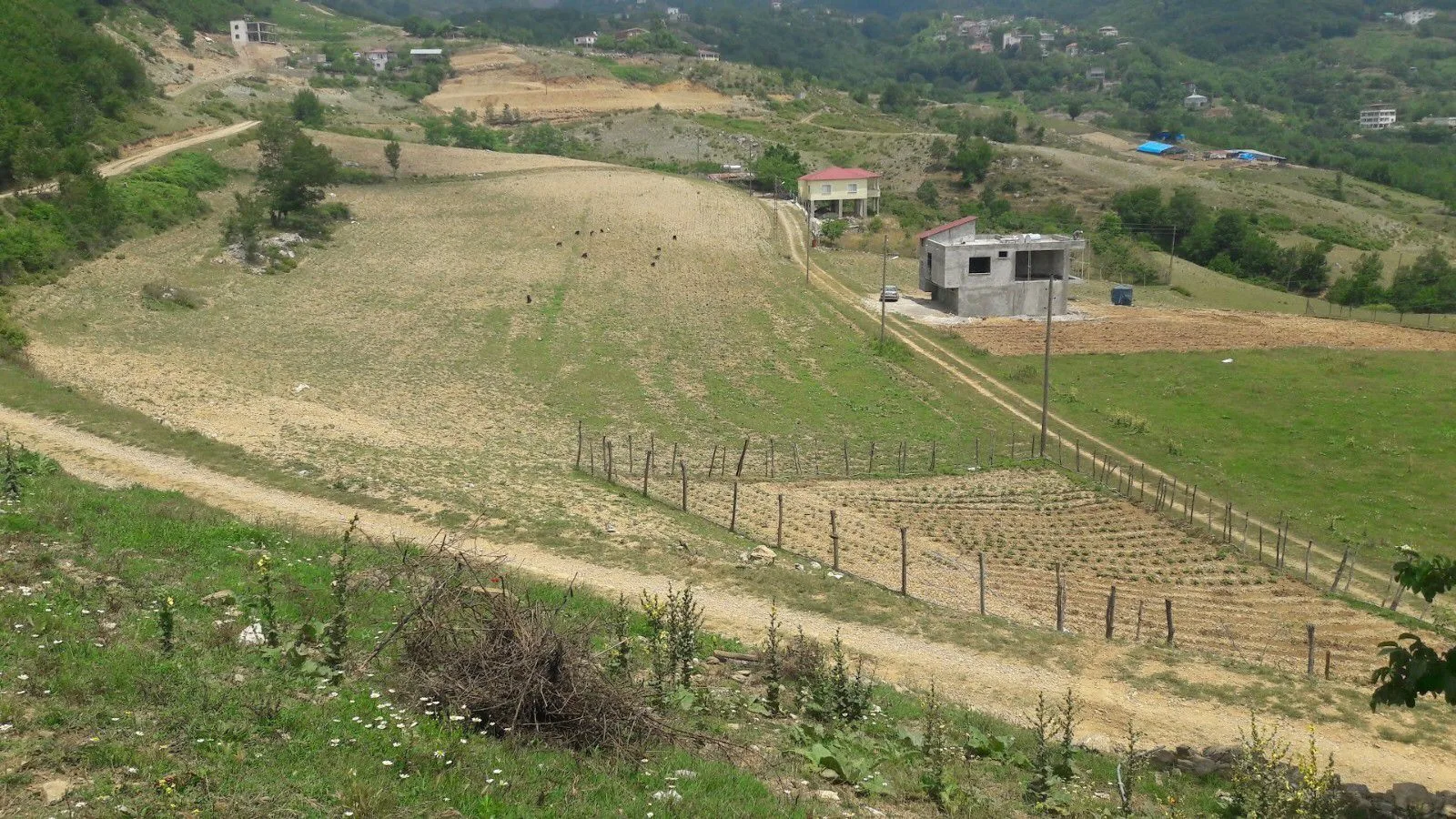 DUMANLIDA MANZARALI UYGUN 644 M2