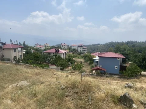 MEŞUR YAYLALIK BAHÇE ÖRENCİKTE CAZİP DİREK ÜSTÜ YAYLA
